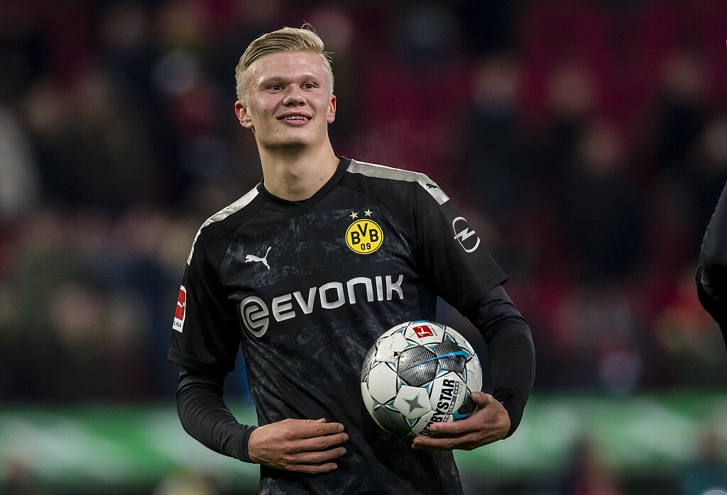 阿尔瓦雷斯马竞生涯欧冠进球数上双，成队史第三人（欧冠进球上双，阿尔瓦雷斯跻身马竞队史第三人）