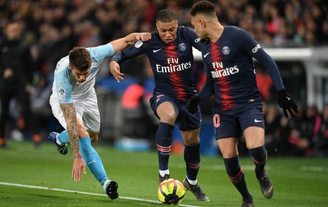 斯基拉：富安健洋加盟阿贾克斯只差体检，双方已经达成协议（斯基拉：阿贾克斯与富安健洋已谈妥，转会只待体检）