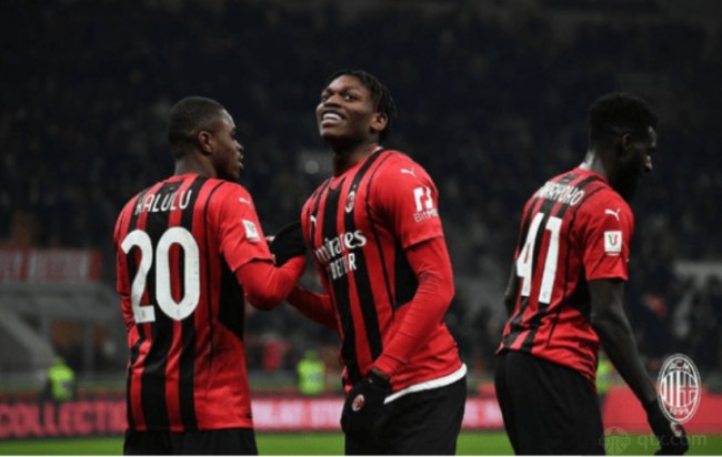 中超转会市场：广州队签下新前锋,（广州队完成前锋引援：中超转会最新消息）