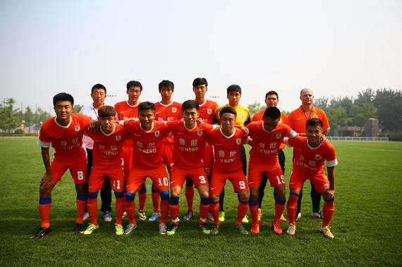 热尔曼合同到期离开广岛三箭，曾因违规出场导致被判输球（热尔曼合同期满告别广岛三箭，曾违规出场致球队判负）